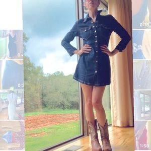 LongSleeve Stretch Denim button down dress. size M.